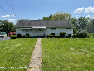 30 Maple Ln, Tunkhannock, PA 18657