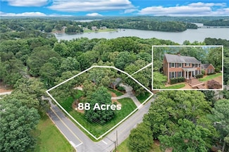2626 Club Dr, Gainesville, GA 30506