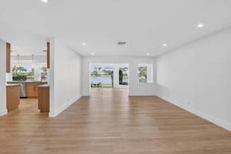 8 Slash Pine Dr, Boynton Beach, FL 33436