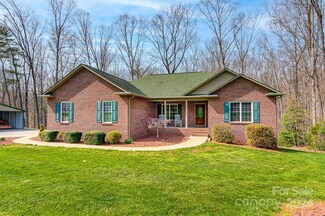 1829 Wellington Ave, Newton, NC 28658
