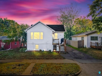 1022 N van Eps Ave, Sioux Falls, SD 57103