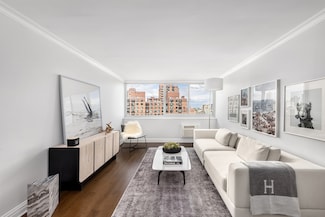 595 Main St Unit 814, New York, NY 10044