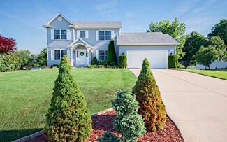2330 Crest Haven Blvd, Berrien Springs, MI 49103