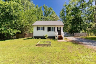 201 Trinity St, Clover, SC 29710