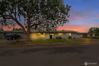 9023 Mcconnell Dr Unit B, Moses Lake, WA 98837