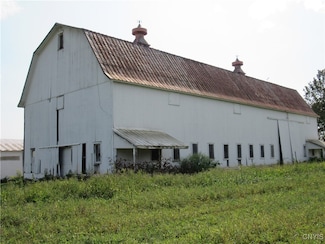 6282 Lamphear Rd, Rome, NY 13440