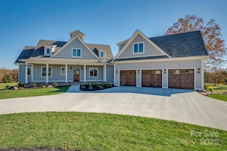 297 Mountain Meadows Ln Unit 7, Columbus, NC 28722