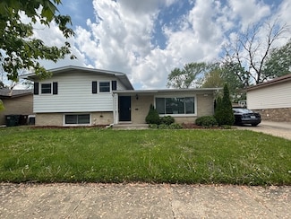 448 N Kenneth Ct, Glenwood, IL 60425