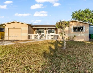3609 Acapulco Dr, Miramar, FL 33023