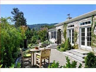 136 Audiffred Ln, Woodside, CA 94062