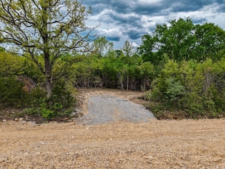 000 Cravens Rd, Mansfield, MO 65704
