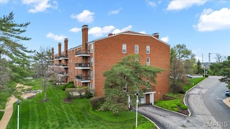 10358 Chimney Rock Dr Unit 2, Saint Louis, MO 63146