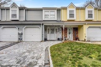 64 Bramble Ln, Matawan, NJ 07747