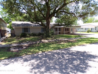 805 S Parkerson St, Rayne, LA 70578