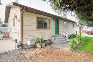 525 E Hazel St, Genesee, ID 83832