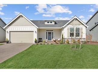 1951 N Knott Ct, Canby, OR 97013