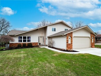 17104 Hawks Lookout Ln, Strongsville, OH 44136