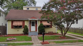 441 Woodbine Ave, Westville, NJ 08093