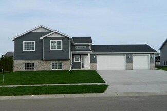 1104 7th Ave NW, Kasson, MN 55944
