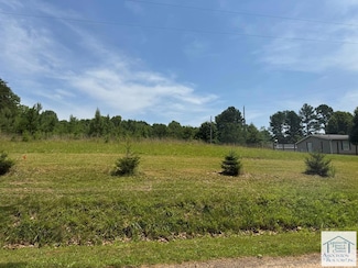 668 Gallery Rd, Axton, VA 24054