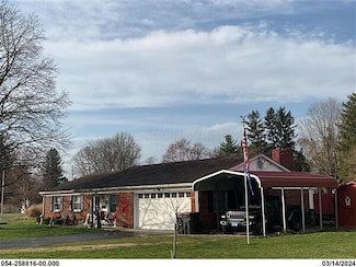 611 Manor Dr, Newark, OH 43055