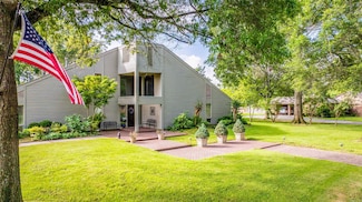 19 Privett Park Dr, Lonoke, AR 72086
