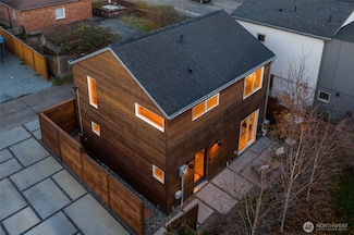 4256 S Spencer St Unit 2, Seattle, WA 98118