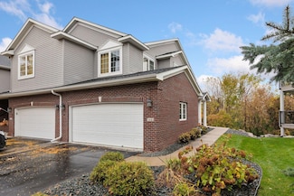 3461 Bay Knolls Dr NW Unit 16, Prior Lake, MN 55372