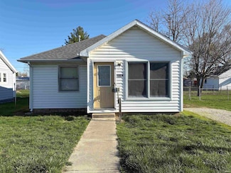 1804 W 15th St, Muncie, IN 47302