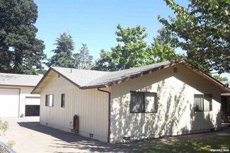 449 N 3rd St, Jefferson, OR 97352