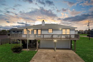 16530 Captain Kidd Rd, Jamaica Beach, TX 77554