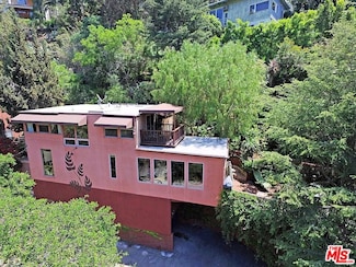 8296 Gould Ave, Los Angeles, CA 90046