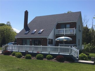 117 Johanna Ln, Kelleys Island, OH 43438