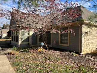 35 Stone House Ct, Newark, OH 43055