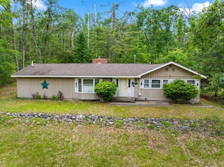 5699 N Red Oak Rd, Lewiston, MI 49756