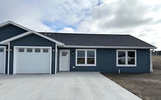 314 6th St N, Hayti, SD 57241