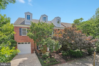 657 E St SE, Washington, DC 20003