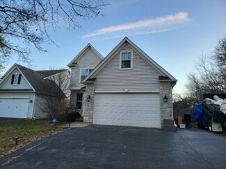1445 Dean St, Saint Charles, IL 60174