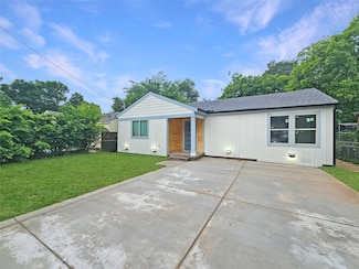 8622 Eden Valley Ln, Dallas, TX 75217