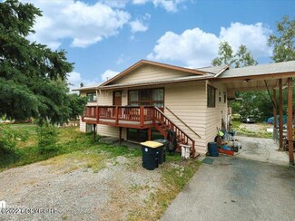 2915 Glacier St, Anchorage, AK 99508