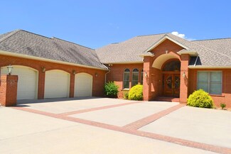 306 Brierwood Dr, Bluefield, VA 24605