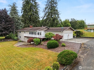 932 Minnesota St, Raymond, WA 98577