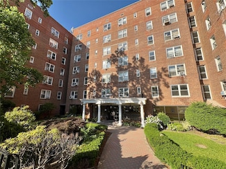 63-61 Yellowstone Blvd Unit 3E, Forest Hills, NY 11375
