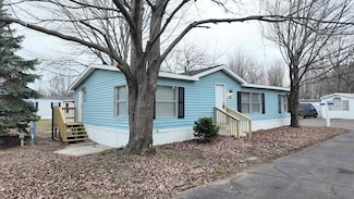 1281 E Pontaluna Rd Unit 28, Norton Shores, MI 49456