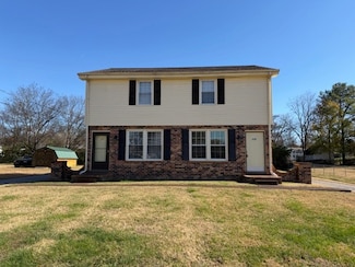 119 Barry Ave, Gallatin, TN 37066