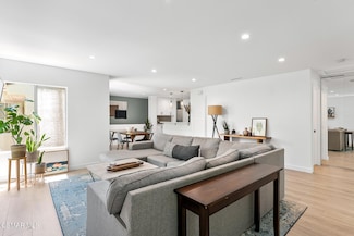 647 Via Colinas, Westlake Village, CA 91362