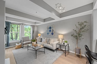 645 N 1st St Unit 305, Minneapolis, MN 55401