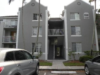 677 SW 111th Ave Unit 20213, Pembroke Pines, FL 33025