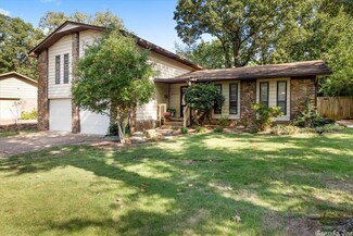 8220 Alvin Ln, Little Rock, AR 72227