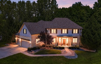 2540 Silverleaf Dr, Powell, OH 43065